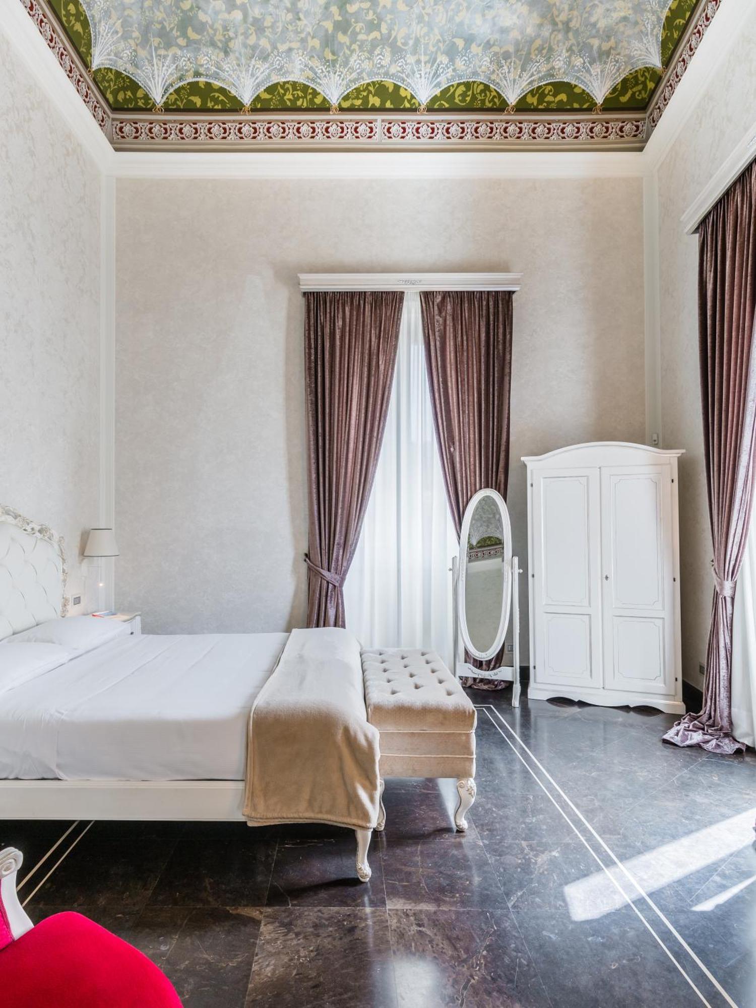 Отель Palazzo Favacchio - Patane Шикли Экстерьер фото