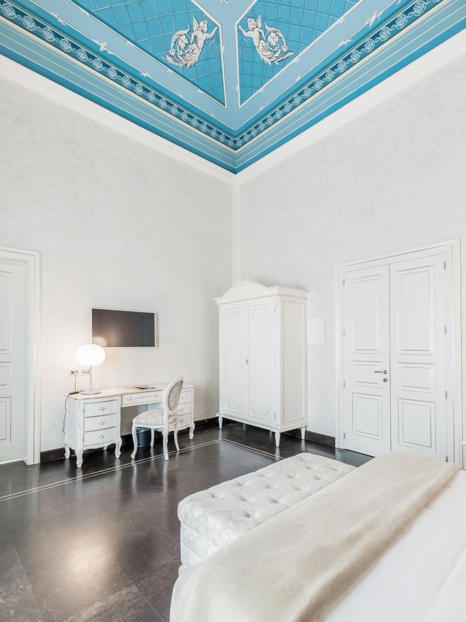 Отель Palazzo Favacchio - Patane Шикли Экстерьер фото